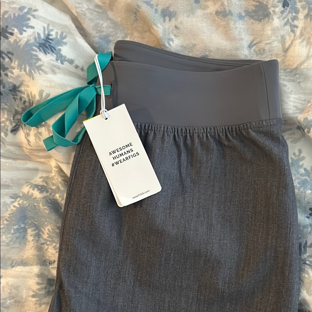 Figs Livingston High Waisted Straight Leg Scrub Pants